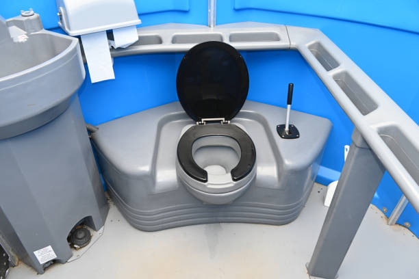 Best Local porta potty services  in Saylorville, IA